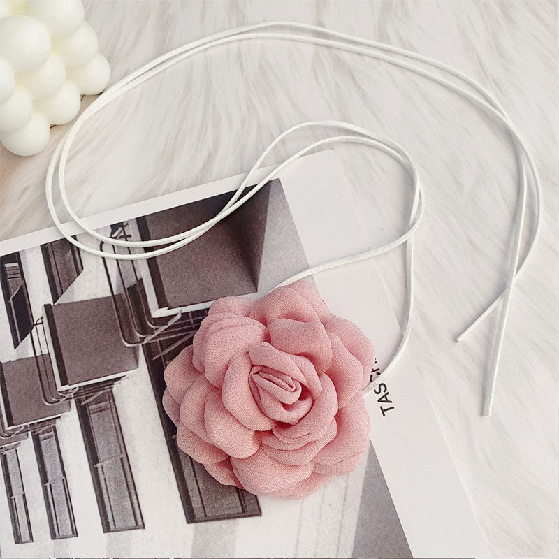 🌹 Handgjort tyg rosblomband