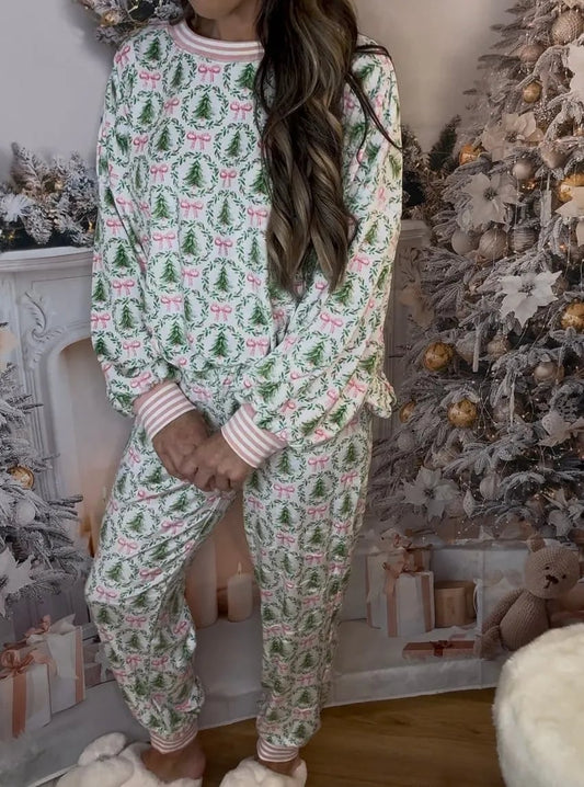 🎄Julgranar och rosetter pyjamaset