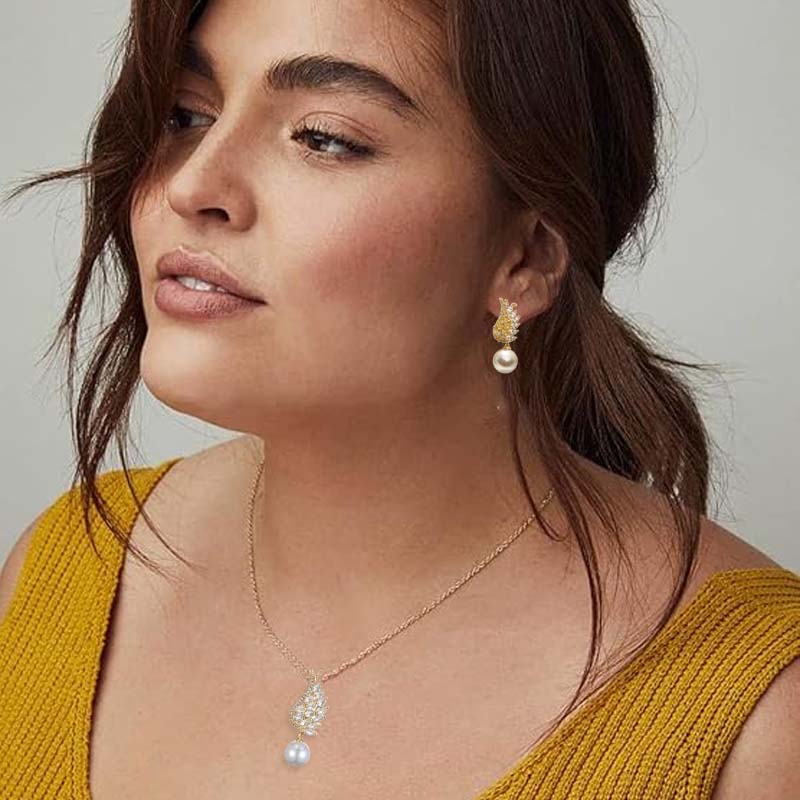 ✨ Pärlörhängen & Halsband med Vingdesign – Elegant Smyckesset för Kvinnor