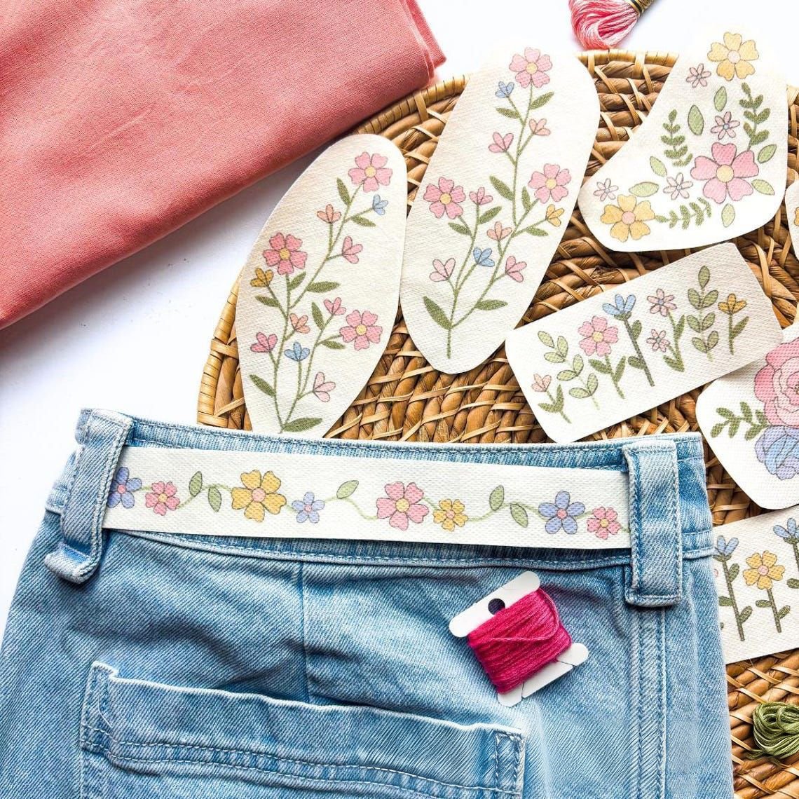 🌸Blomsterlinjer Designade Blomsterkantmönster Broderimönster – Stick & Stitch för nybörjare