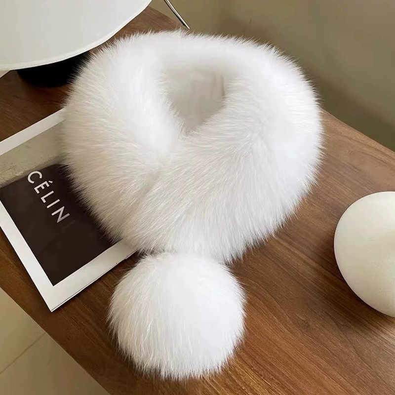 Magnetisk halsvärmare i fuskpäls