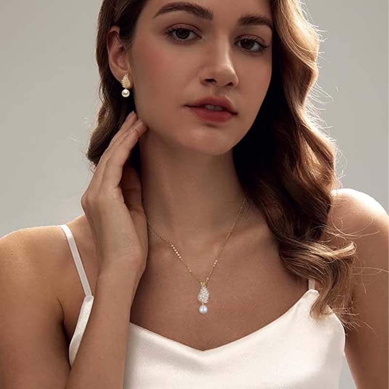 ✨ Pärlörhängen & Halsband med Vingdesign – Elegant Smyckesset för Kvinnor