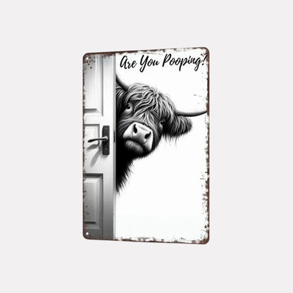 🐄 Den fräcka besökaren: Vintage höglandskon-skylt