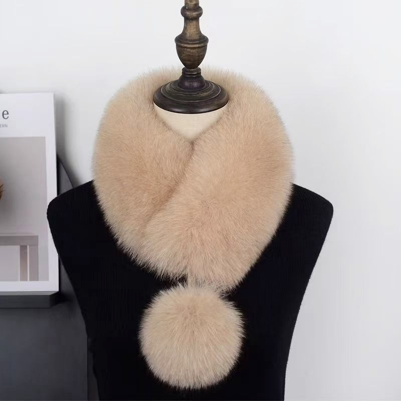 Magnetisk halsvärmare i fuskpäls