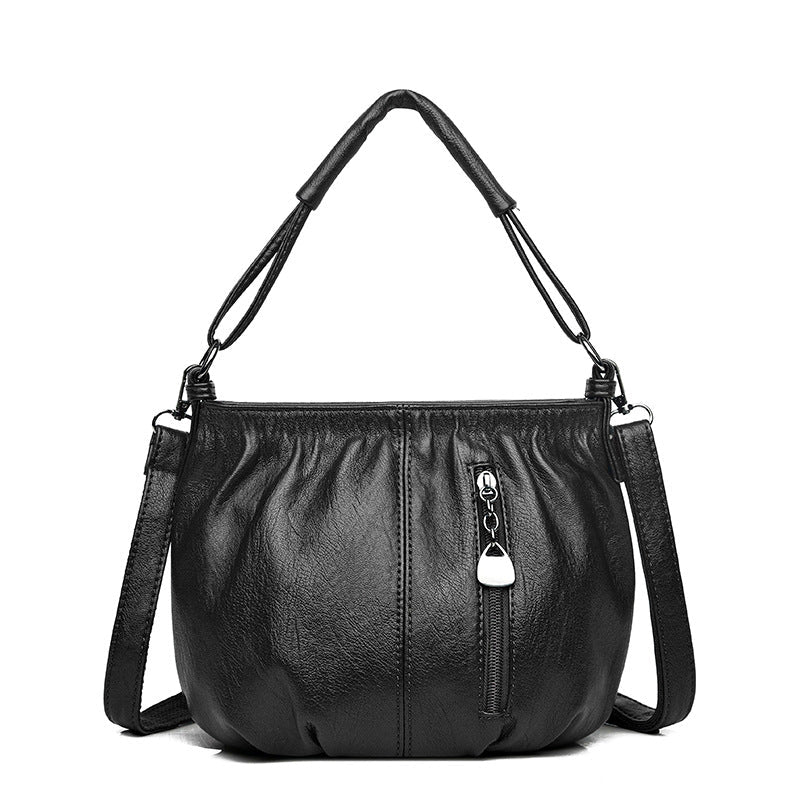 Mjuk läderväska med skrynklig design 👜✨