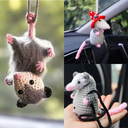 🔥 SISTA DAGEN 49% RABATT - Possum Car Charm (100% handstickad)