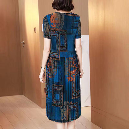 Fashionabla plisserad klänning